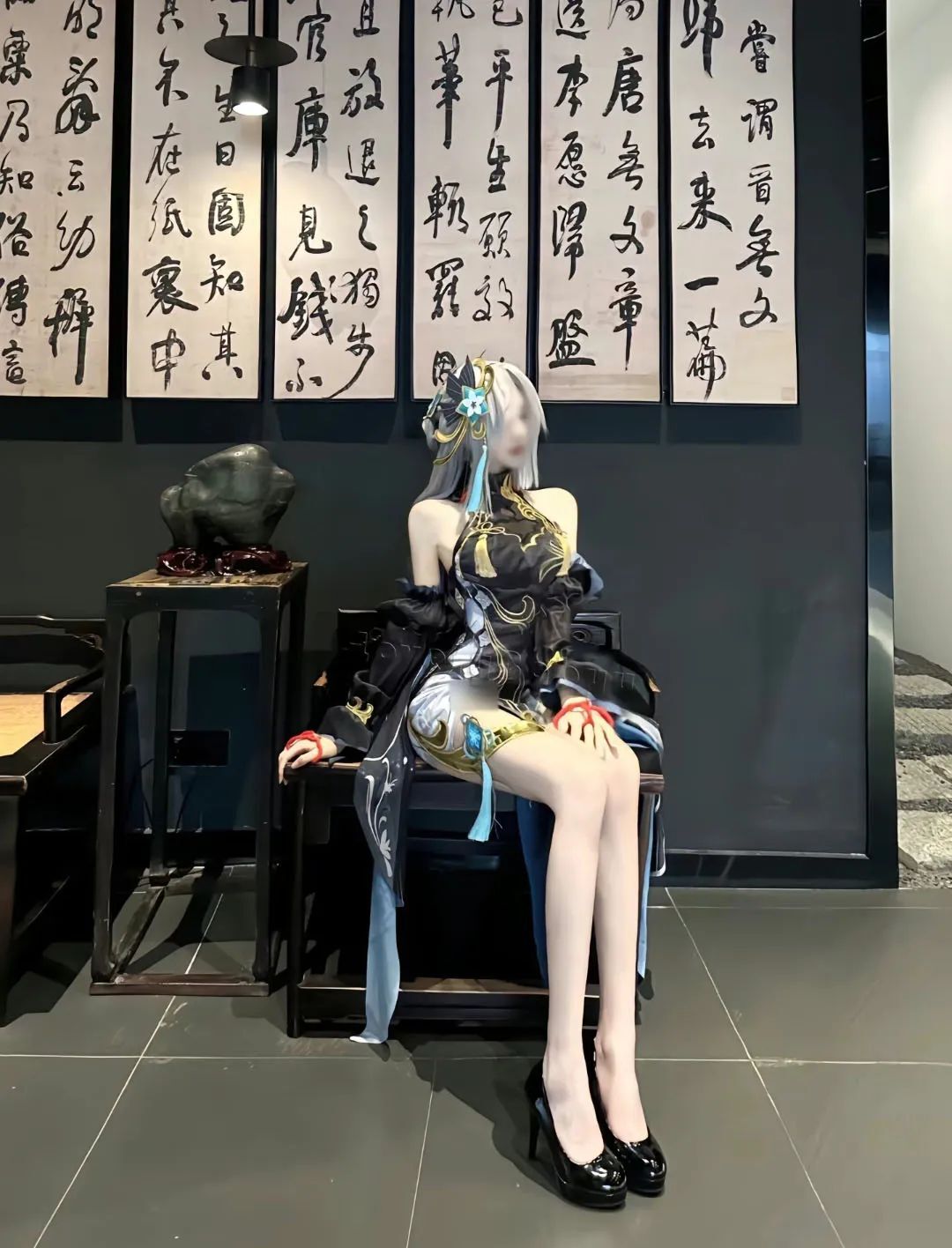 原神cos：黑丝+旗袍，小姨申鹤太顶了！黑丝甘雨，白丝短裙雷神，女仆莫娜绝美！