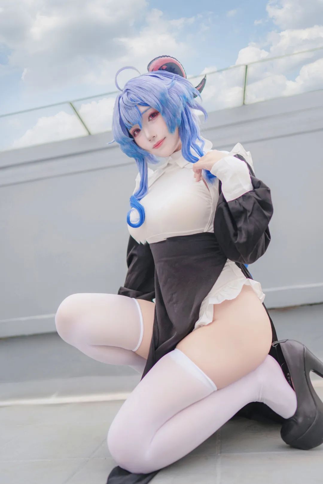 原神cos：白丝+修女服，甘雨太顶了！白丝制服刻晴太御了！包臀裙申鹤，包臀裙申鹤太美了！