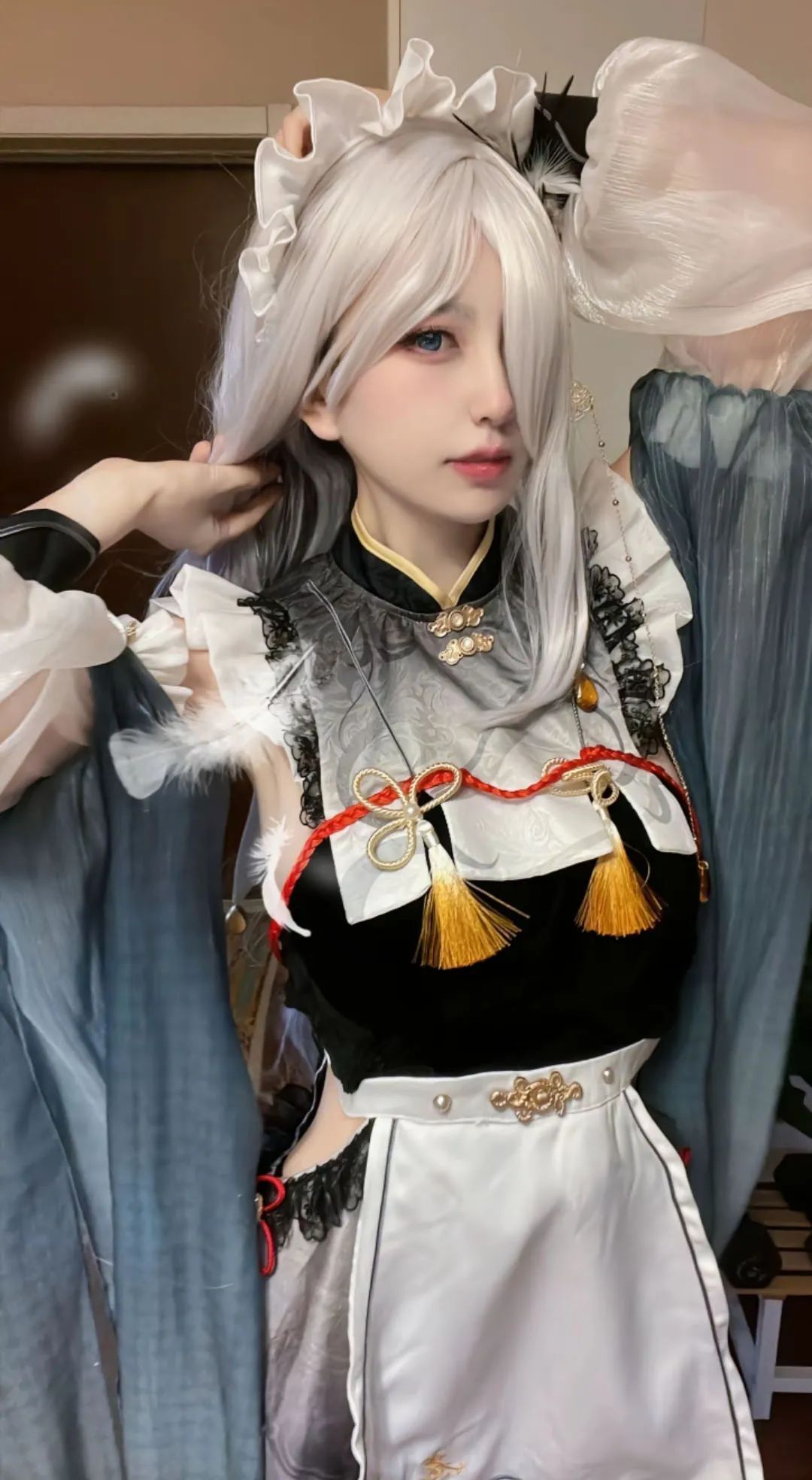 原神cos：短裤+制服，特工优菈太顶了！白丝婚纱申鹤，女仆甘雨，女仆雷神让人狂喜！