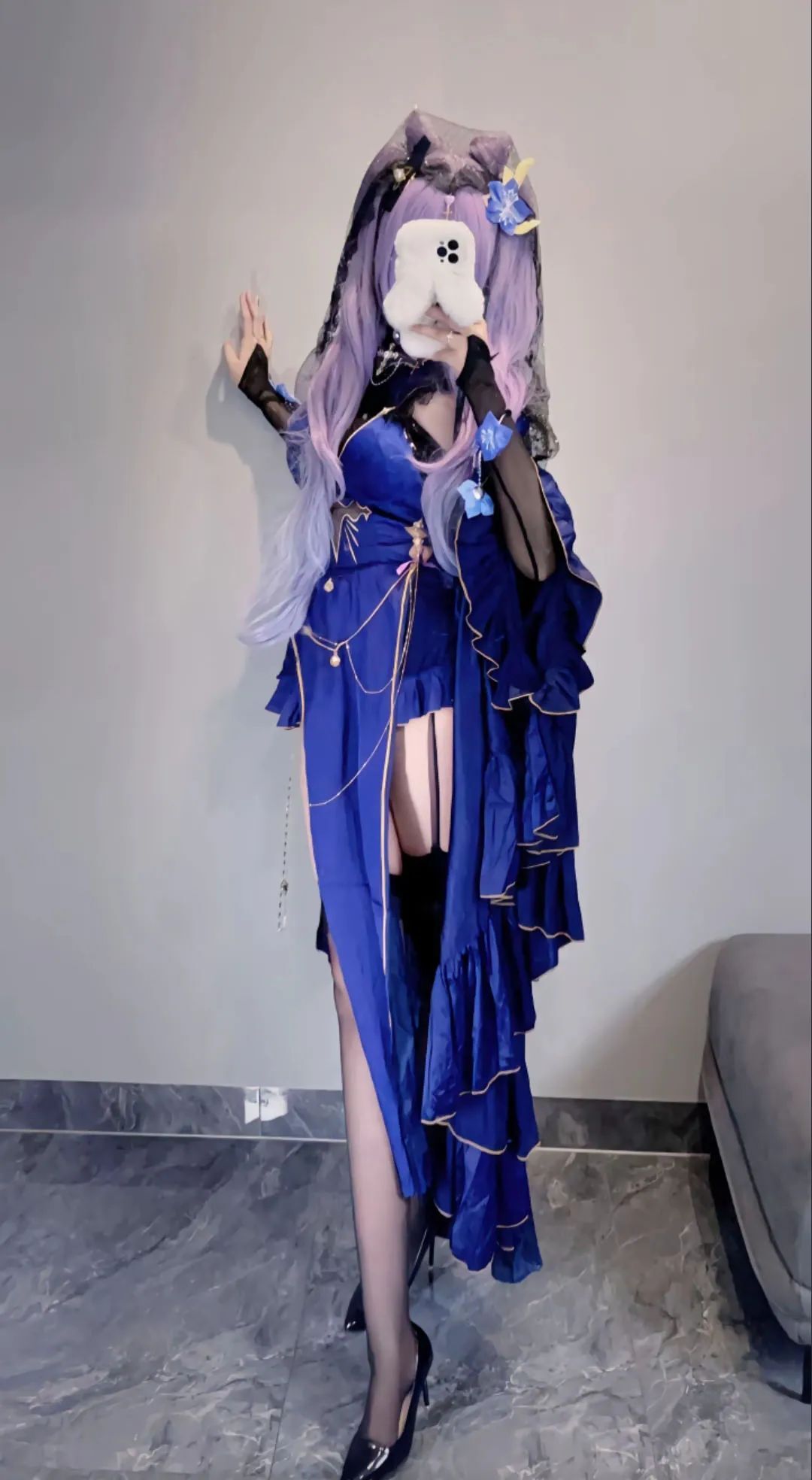原神cos：睡衣雷神，泳装优菈太美了！白丝婚纱绫华！黑丝旗袍申鹤，单边白丝刻晴让人狂喜！