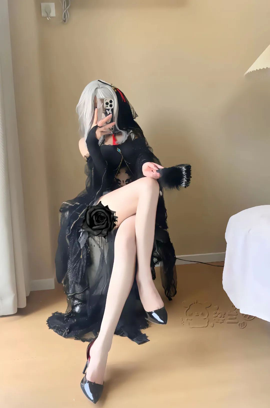 原神cos：兔女郎甘雨美出新高度！大草神泳装可爱爆了！女仆绫华让人狂喜，黑丝申鹤太顶级了！