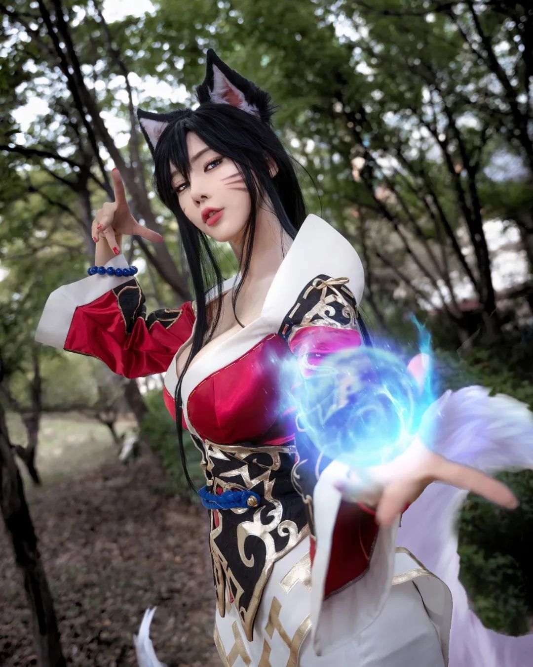 INS美女|韩国性感车模宋珠儿，兼职Coser