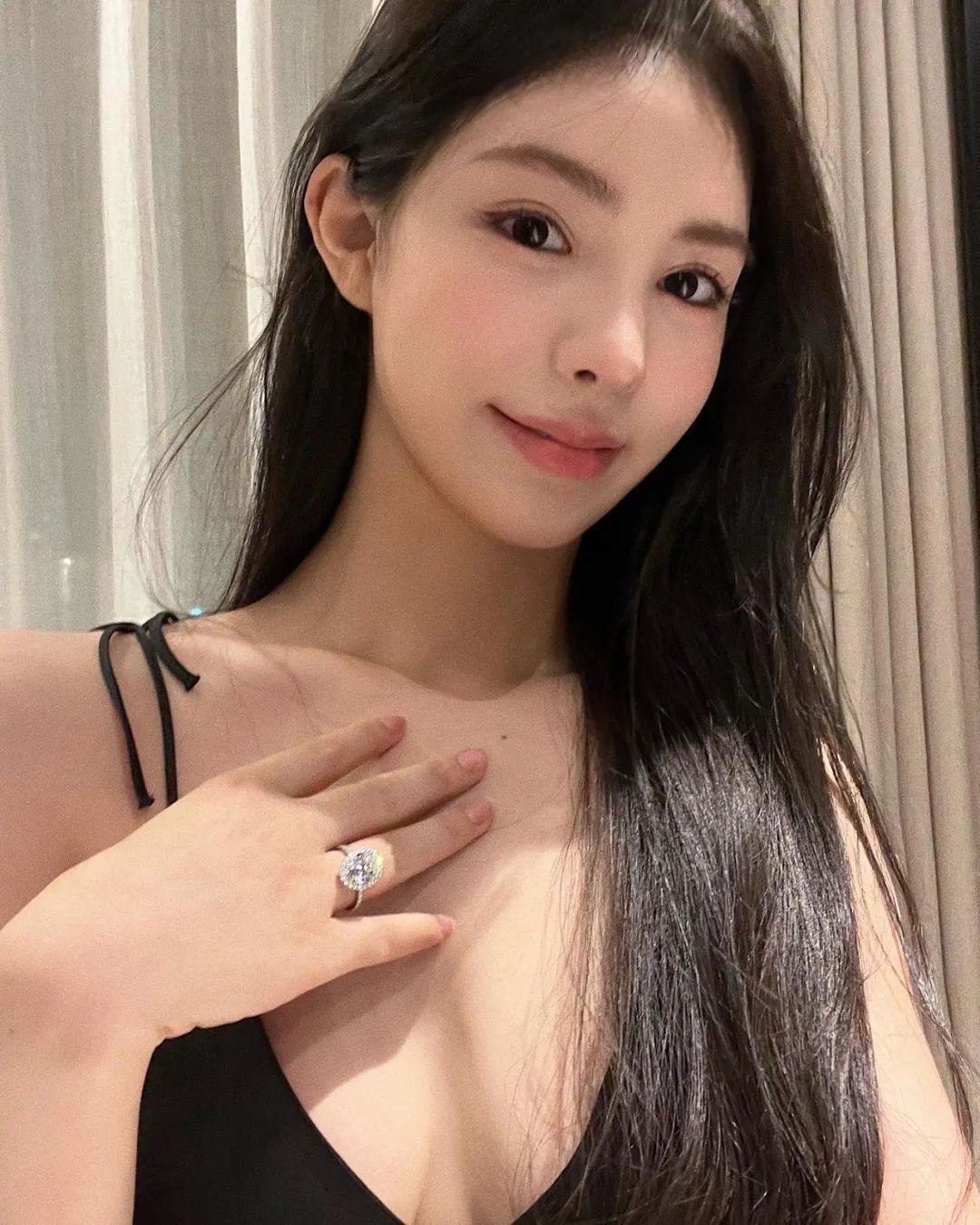 INS美女 | 韩国模特Becky，御姐的性感
