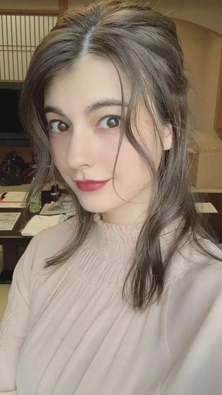 日本混血模特Maggy，最可爱的日本混血女艺人