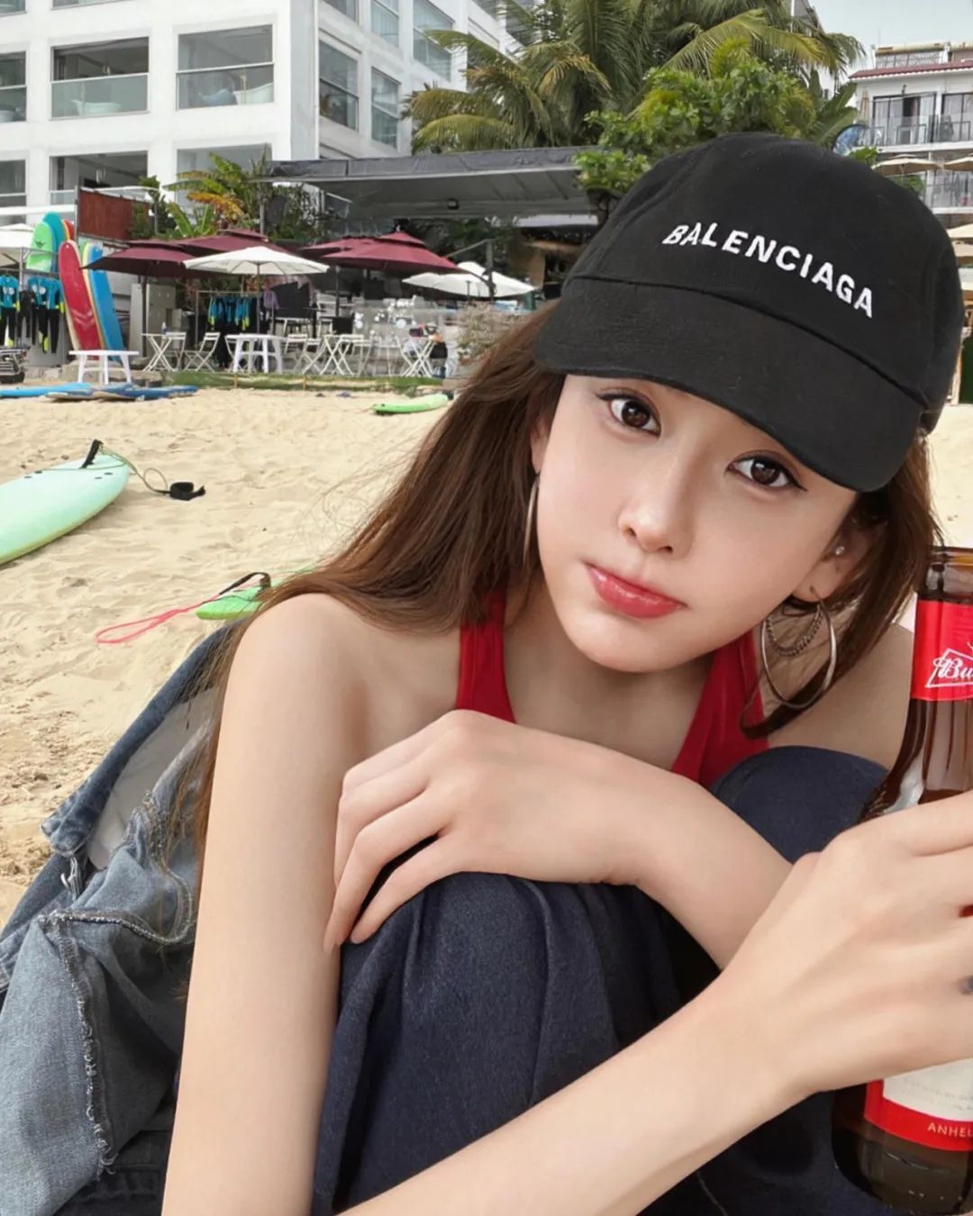 台湾模特粘婉柔，明道大学校花，洋娃娃美女！