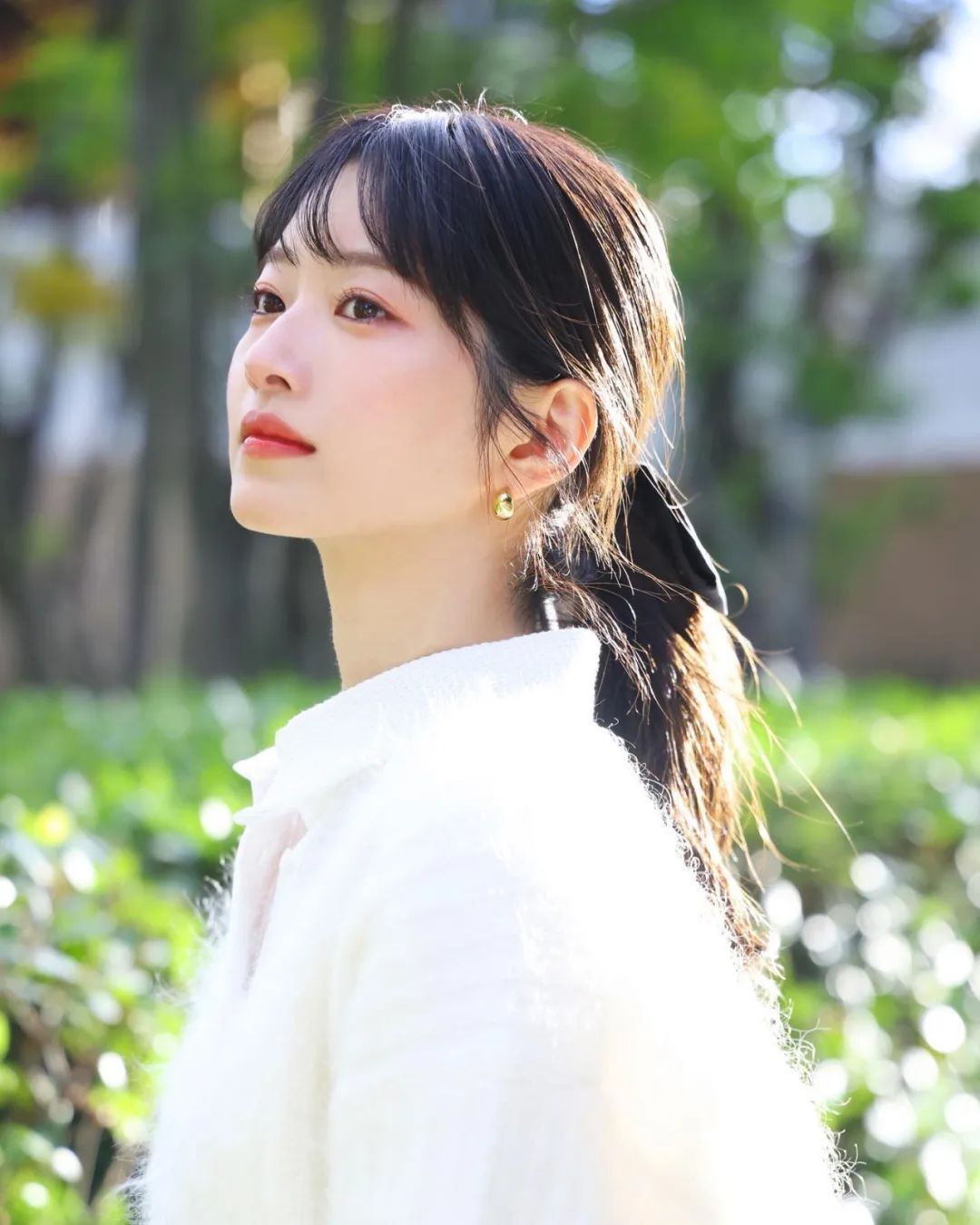 模特小室安未，日本少见的冷淡风清秀气质美女