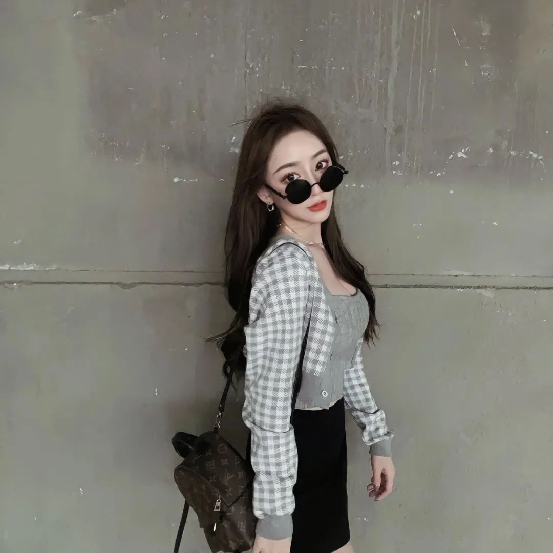 INS美女 | 台湾模特Yami，高冷风的台妹