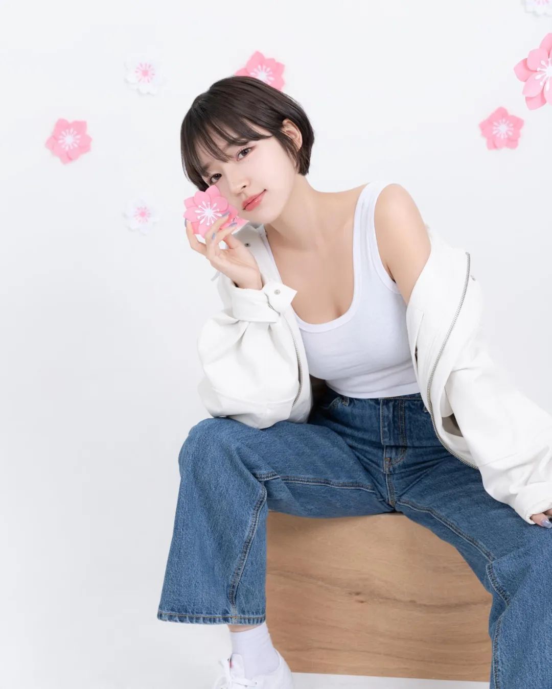文艺风小可爱，竟然入围成人杂志选美决赛圈！