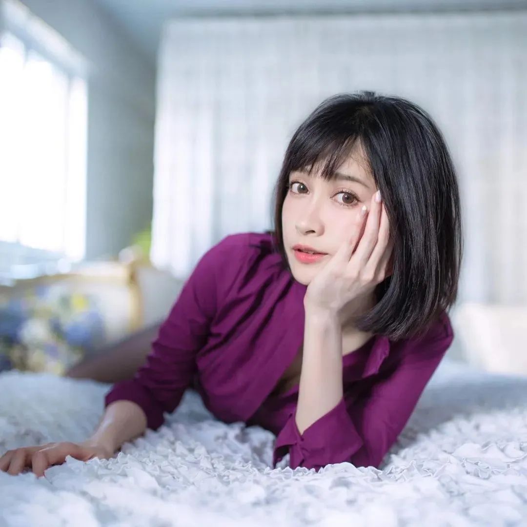 湾湾擦边模特璟儿 | 清纯可爱黑丝御姐，样样精通