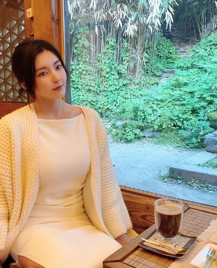 [仙女集]她花枝招展，就像七夕节礼物