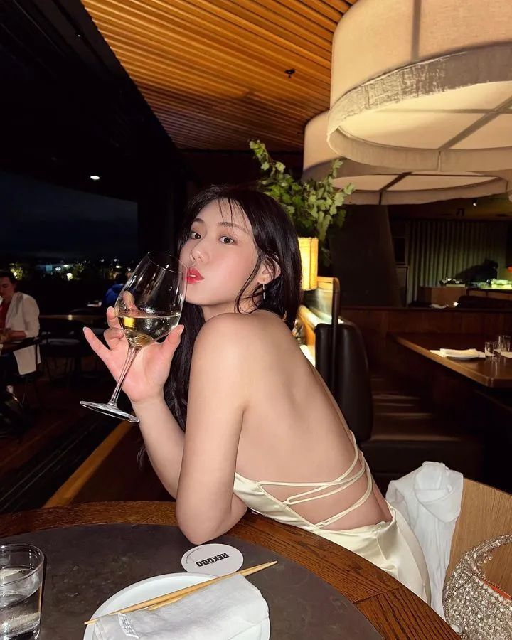 [仙女集]绝美の脸，丰富の身材！