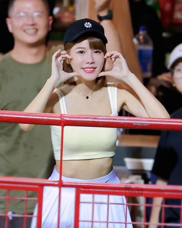 [仙女集]这个湾湾啦啦队员太美了