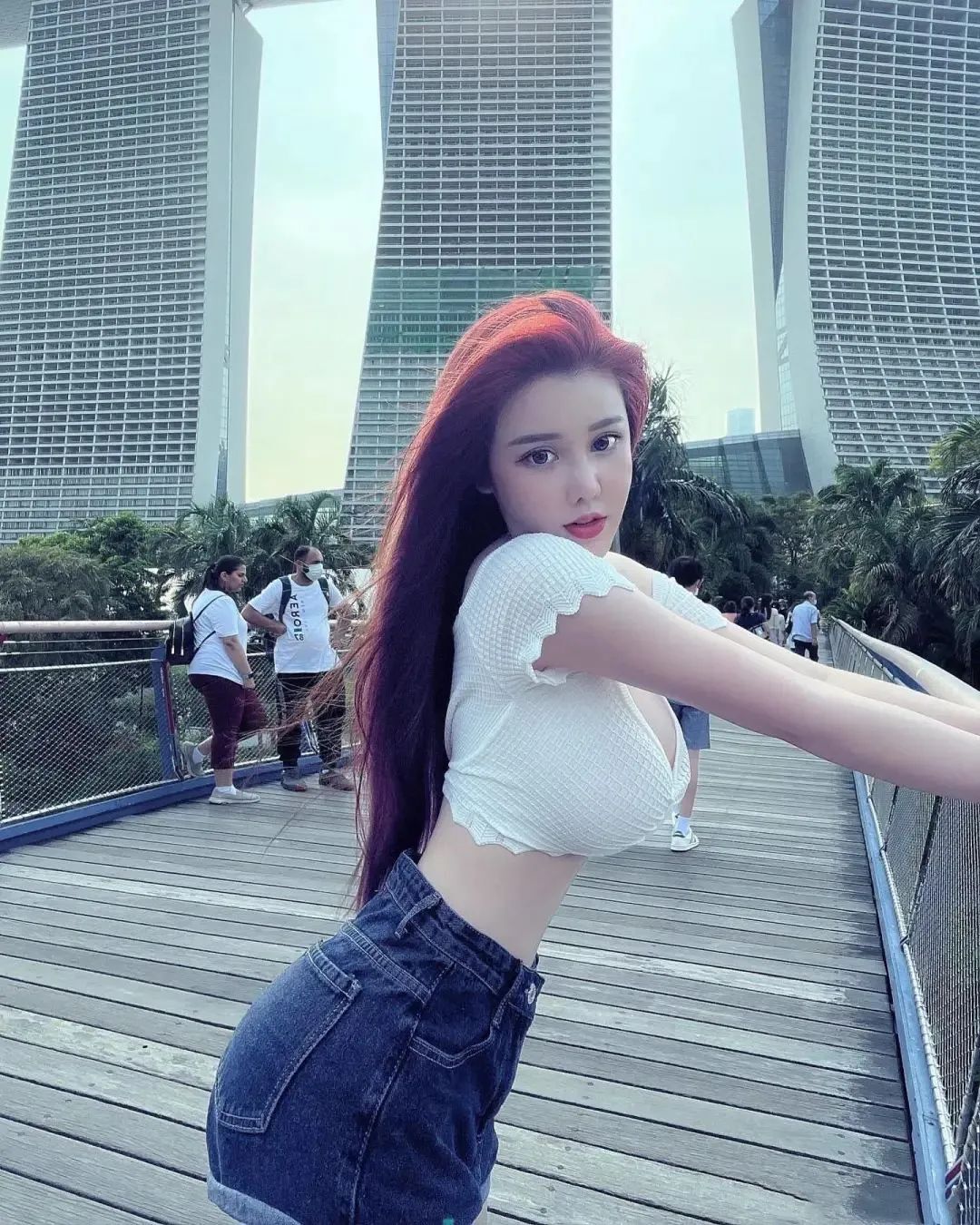 【美女壁纸】周甄娜，甜美迷人的马来西亚网红美女！