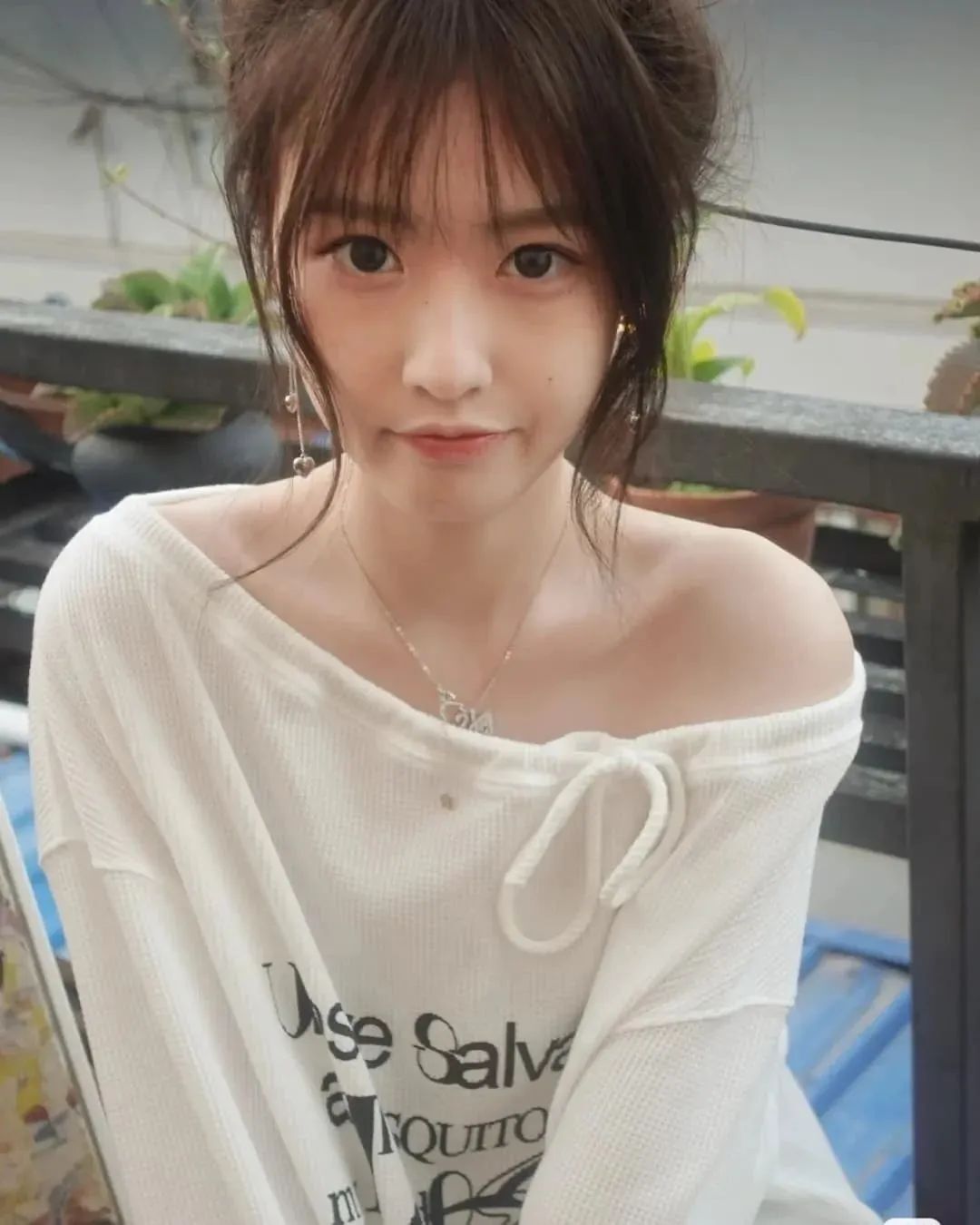 佘颖欣，网红界美女的颜值“天花板”