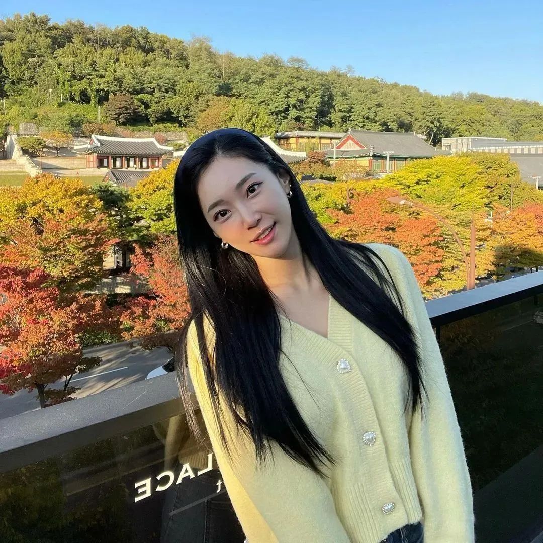 【美女壁纸】天生丽质的韩国网红女神！