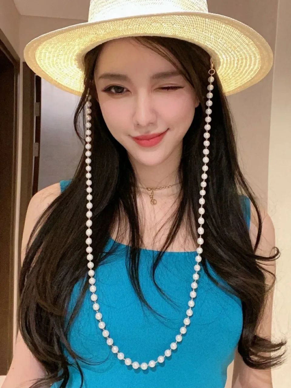 张雨乔，34岁依然楚楚动人的网红美女