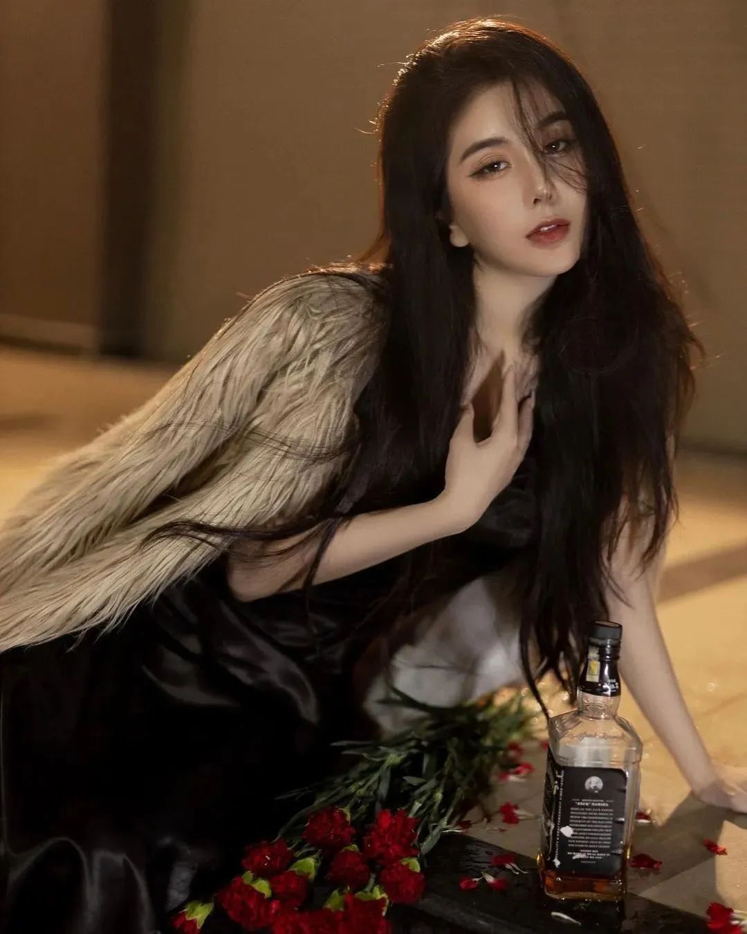 越南网红VoNgocTran，00后的学生妹她，被网友们称其为“零死角女神”