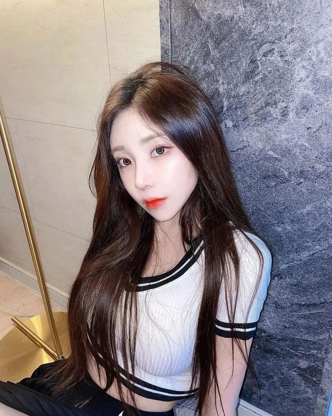 Vely,甜美可人的韩国网红美女