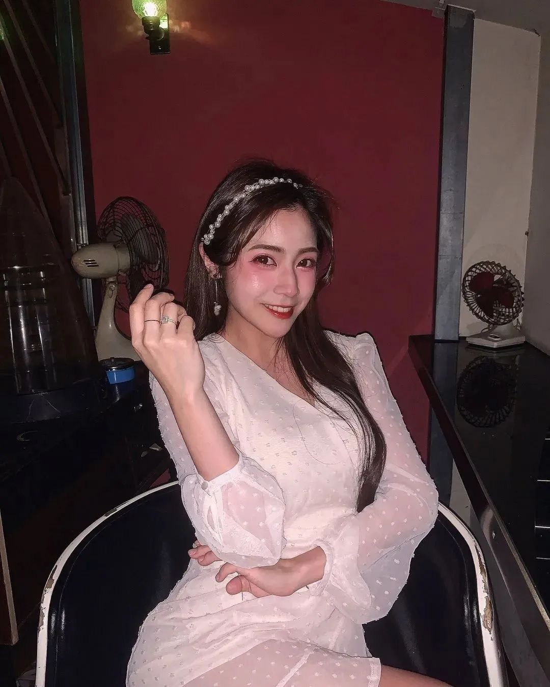 台湾网红aihsieh，又甜又美的气质女神