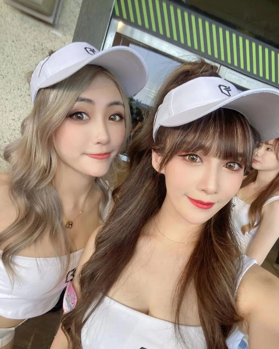 台湾网红王俪洁，甜美迷人的啦啦队女神