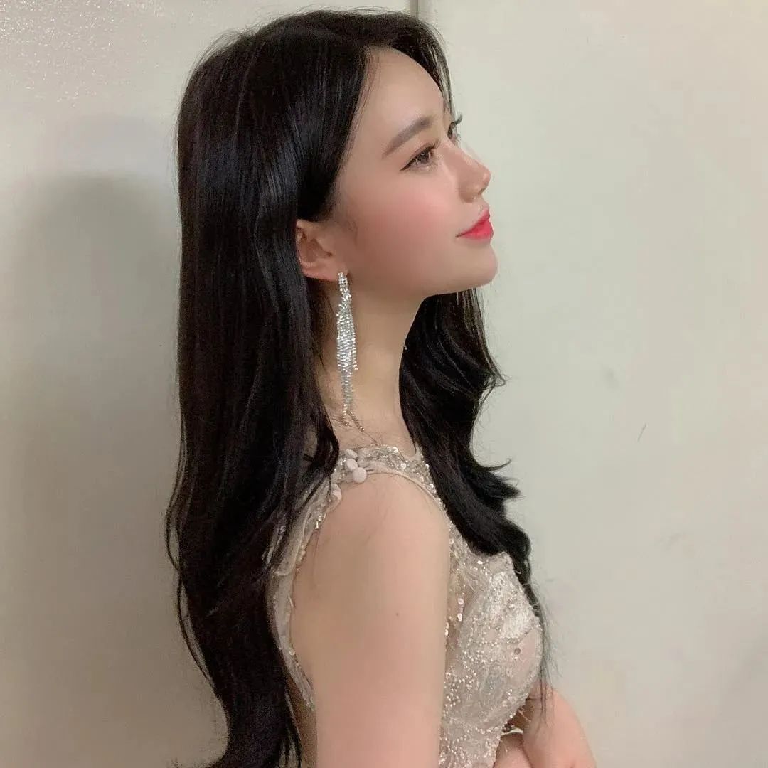韩国网红金娜妍，辣度指数爆表的啦啦队女神