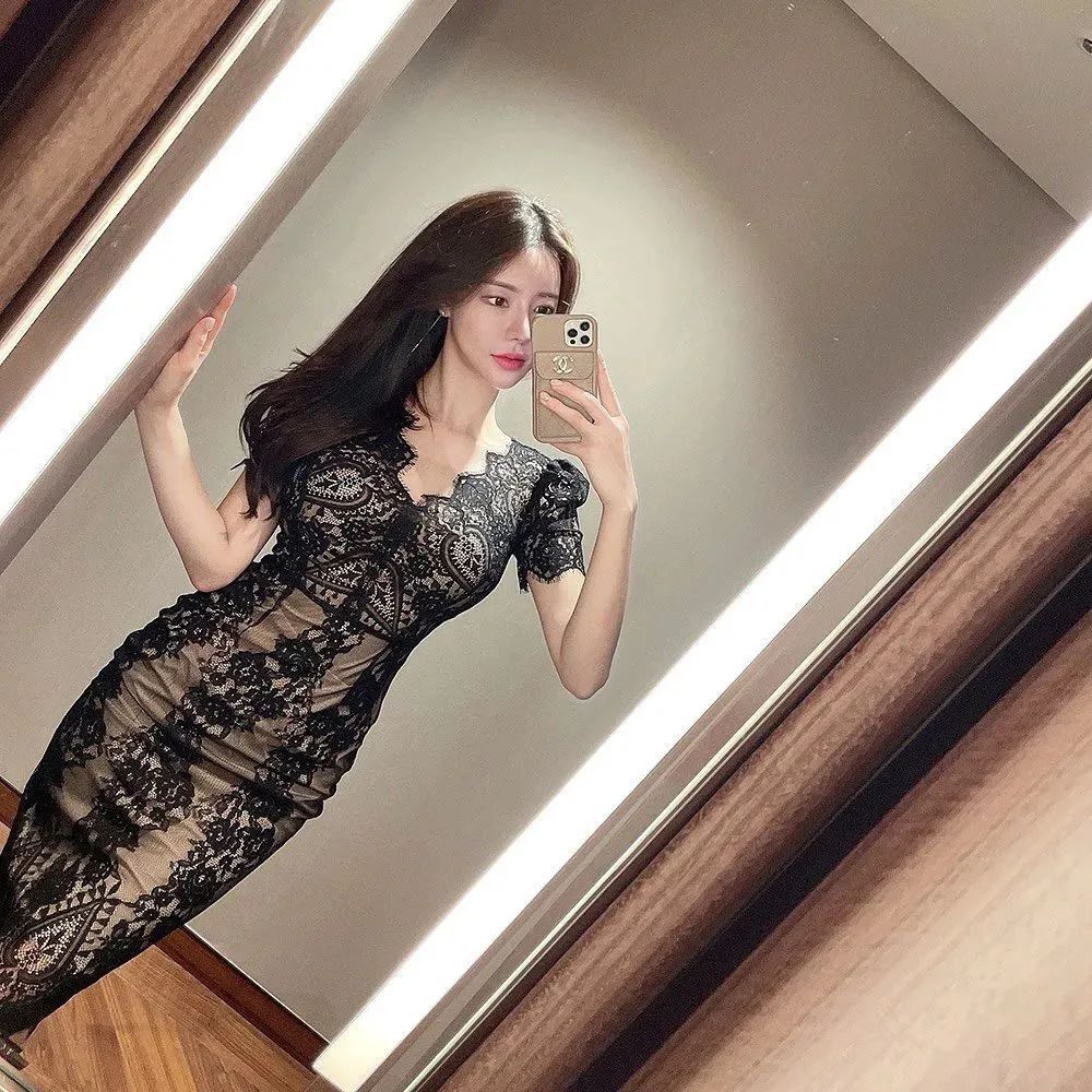 韩国网红ifwonder，甜美可人的服装店老板娘