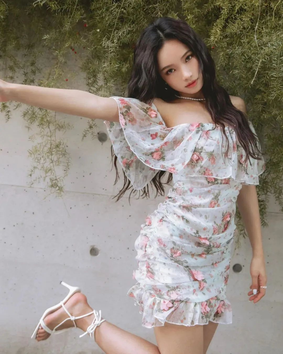 台湾网红孟橙，甜美又性感的健身女神