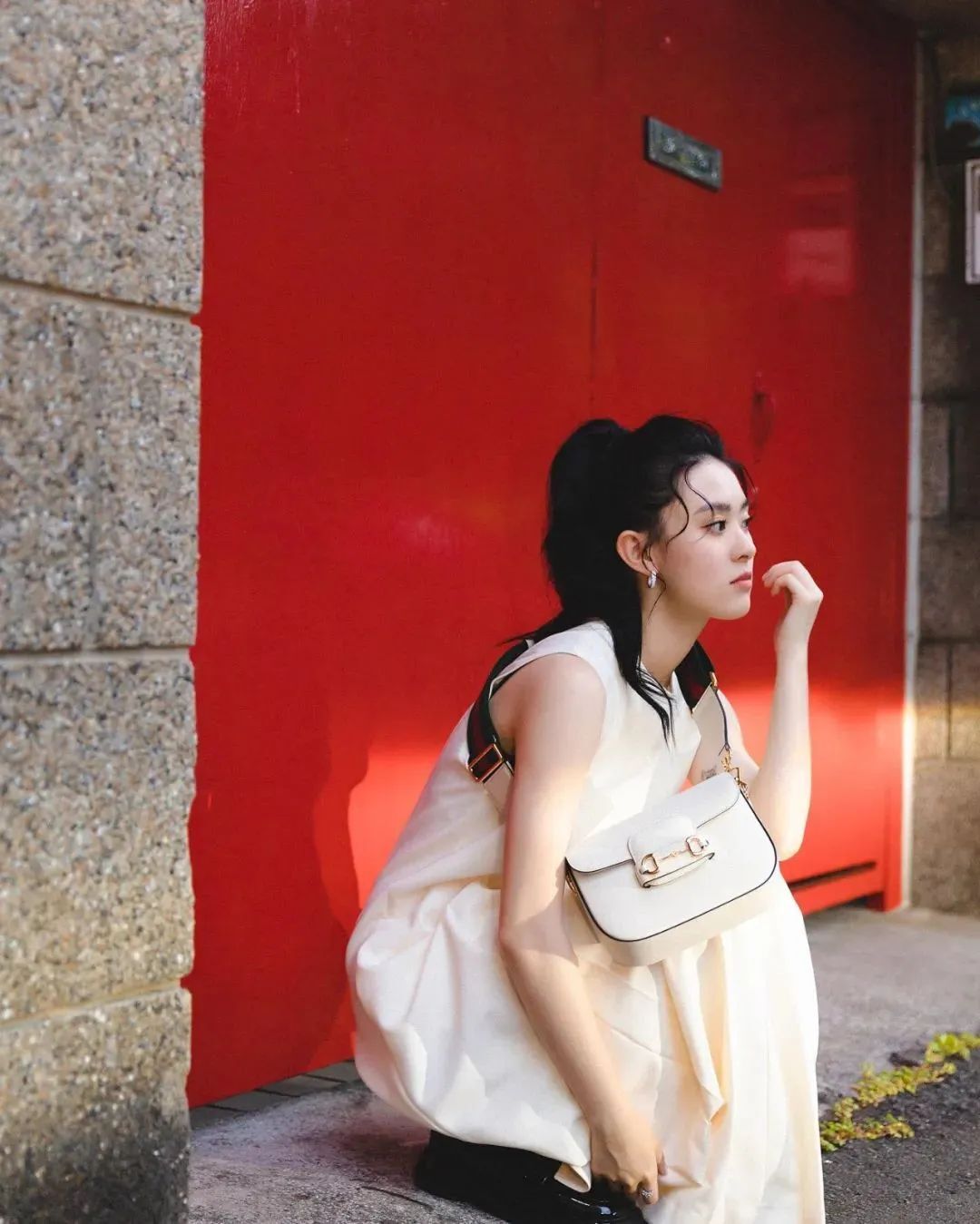台湾网红邱偲琹，拥有精致氛围感的美少女