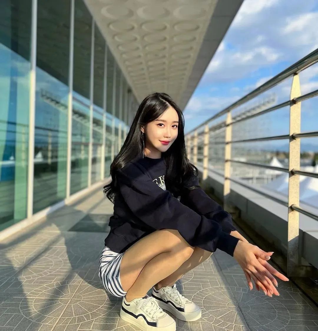韩国网红lsy90eun，甜美又性感的御姐范女神
