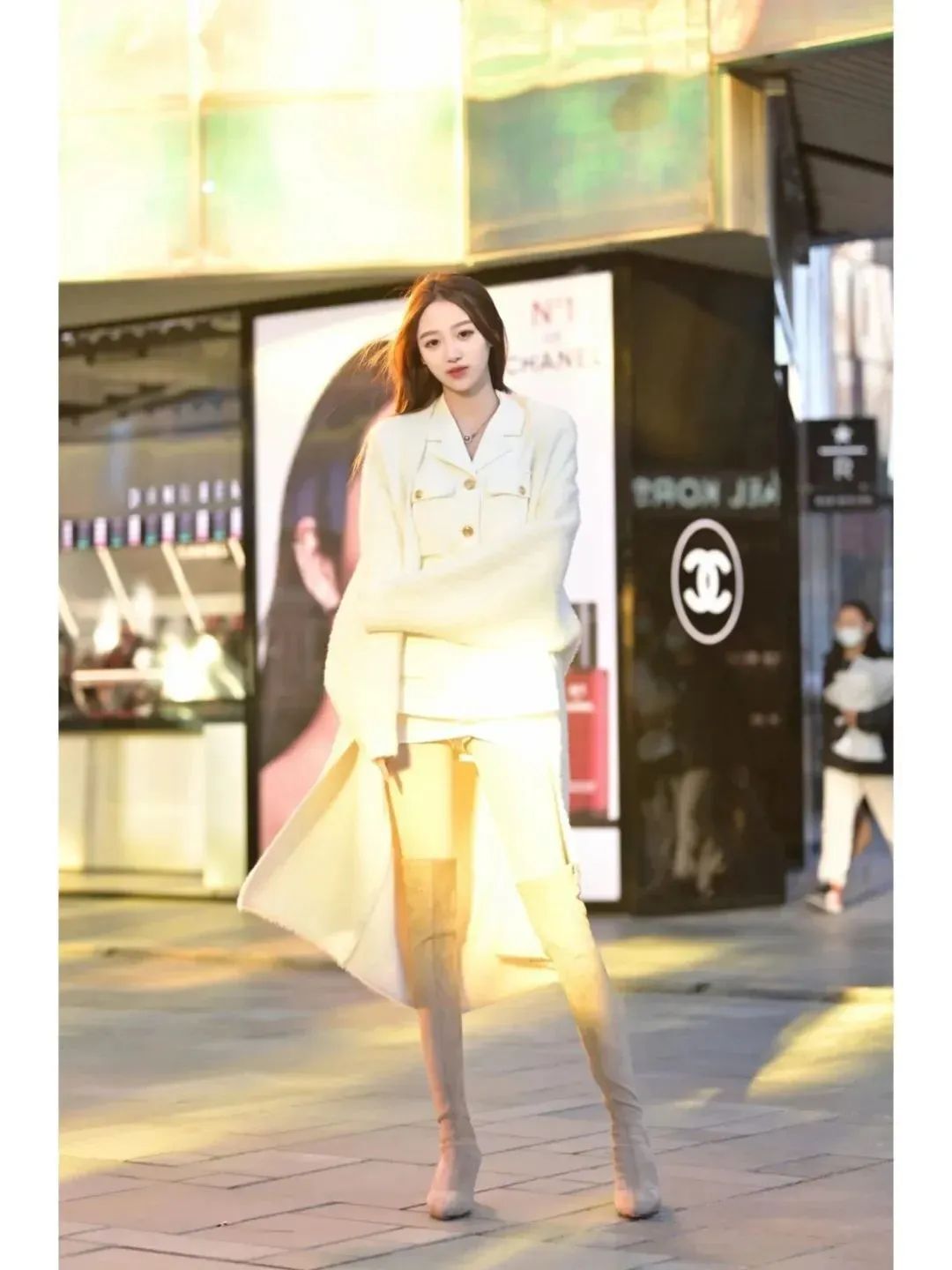 国产网红 | Yara，长相甜美迷人的选美冠军