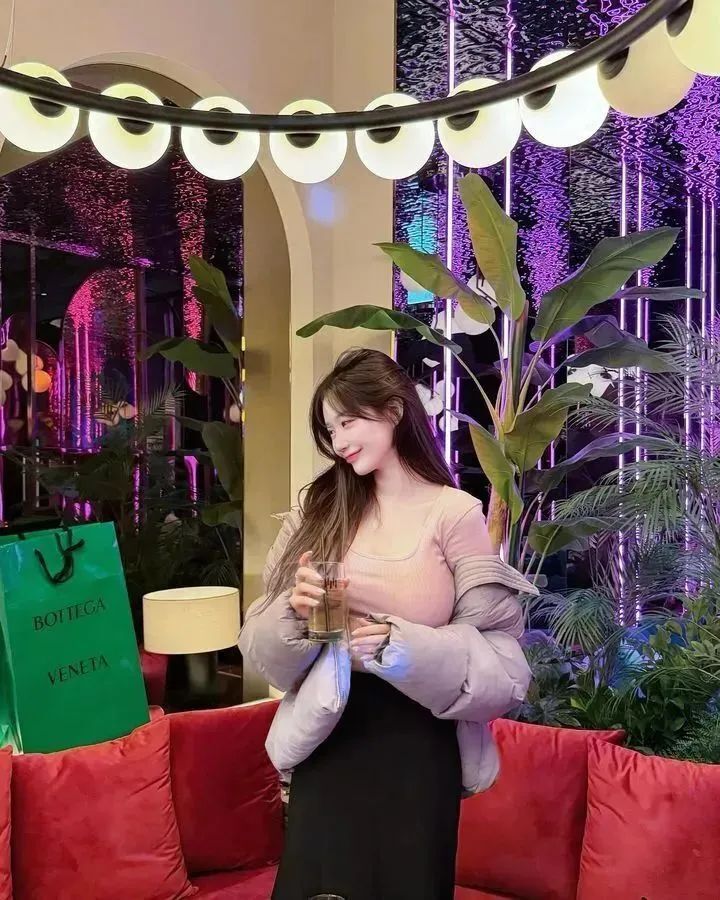 韩国网红 | Asuna，甜美又性感的顶级美女模特