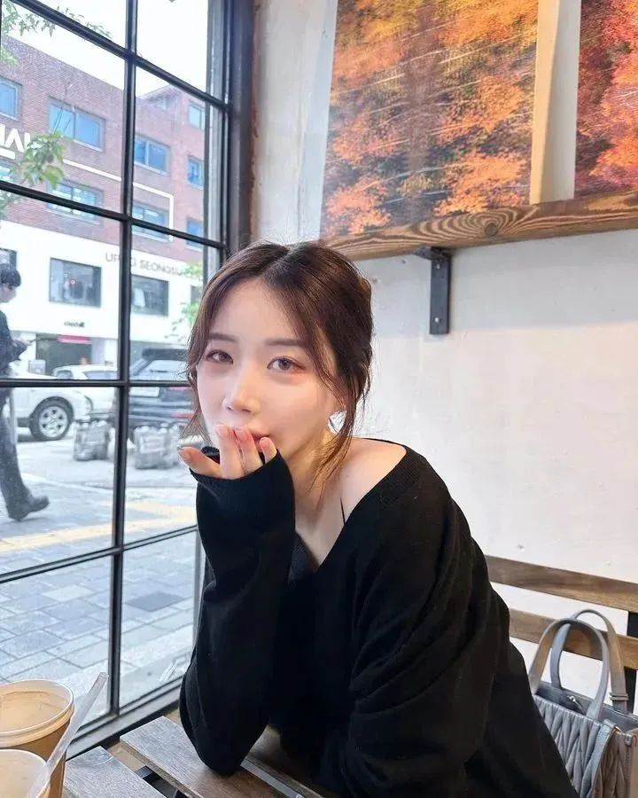 韩国网红 | Asuna，甜美又性感的顶级美女模特
