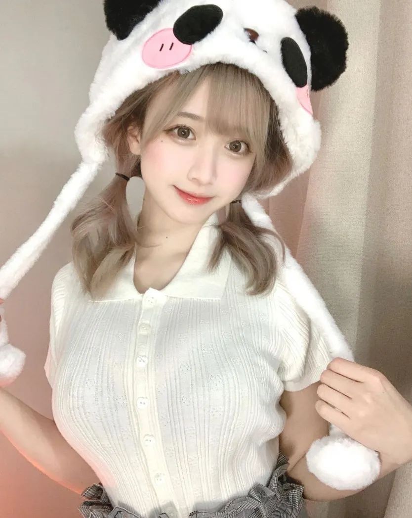 国产顶级网红美女，清纯又可爱的甜美系女神
