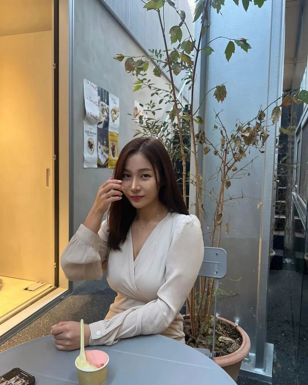韩国网红 | kara，甜美又迷人的颜值系女神