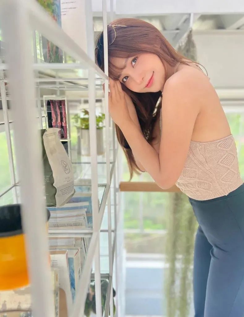 台湾网红 | 邱紫庭，清纯又可爱的啦啦队女神