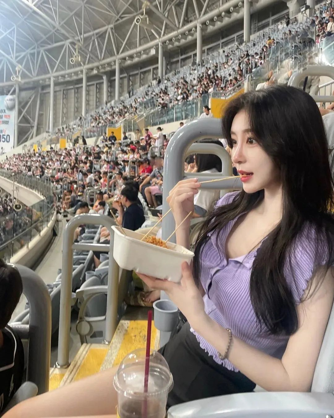 韩国网红 | mingi，甜美又迷人的顶级美女主持人