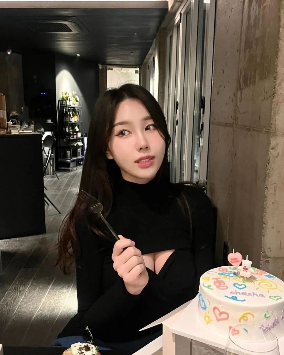 韩国网红 | hzzuu，天赋值点满的微胖女神的顶级天花板