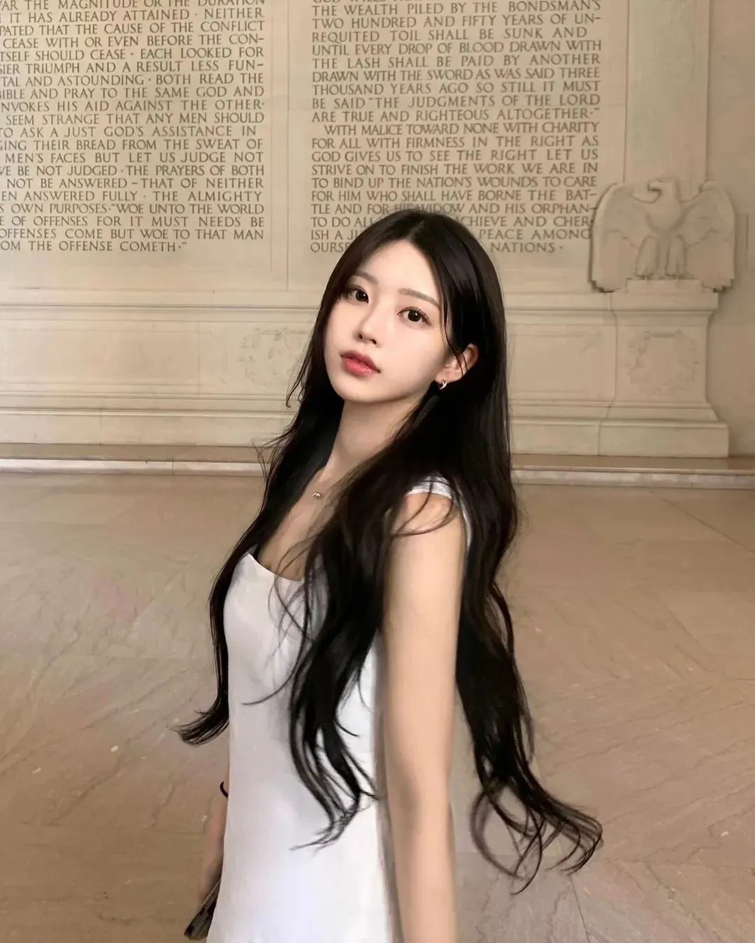 韩国极品模特！拥有纯天然完美“初恋”女神脸蛋的她，身材实力杠杠的！