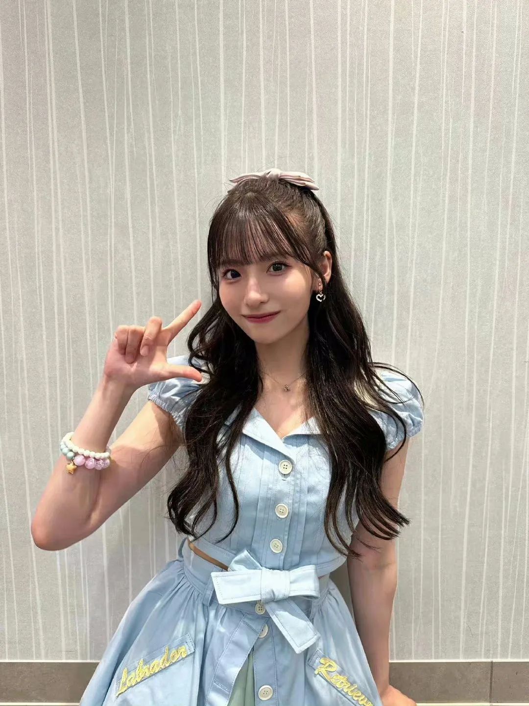 00后甜系女神，纯欲天花板！