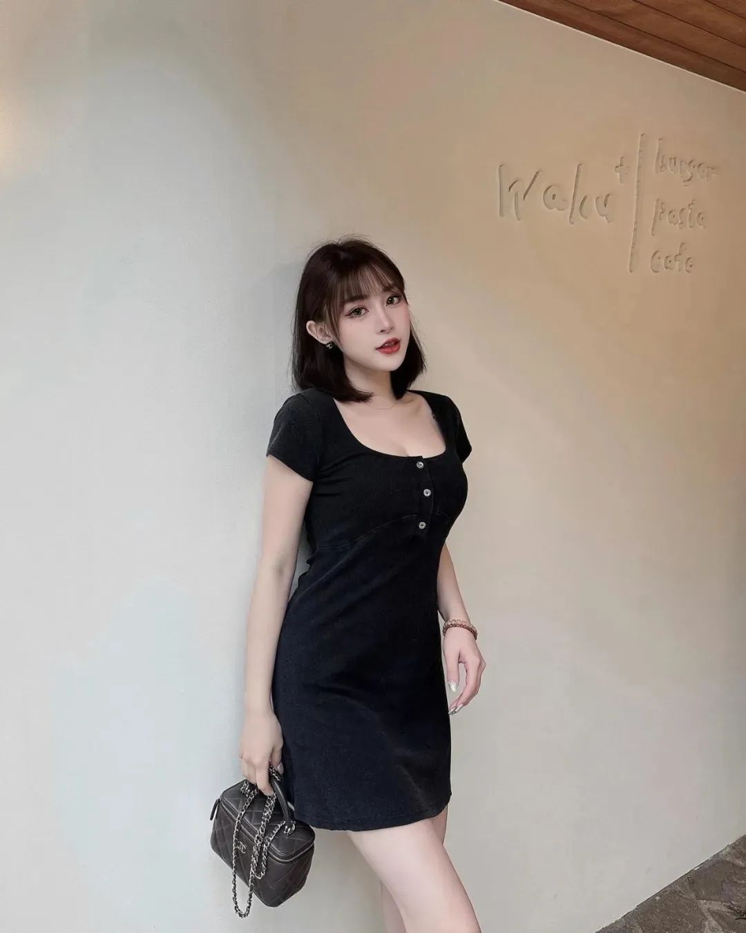 台湾网红 | 咪啦，甜美又性感的顶级美女模特