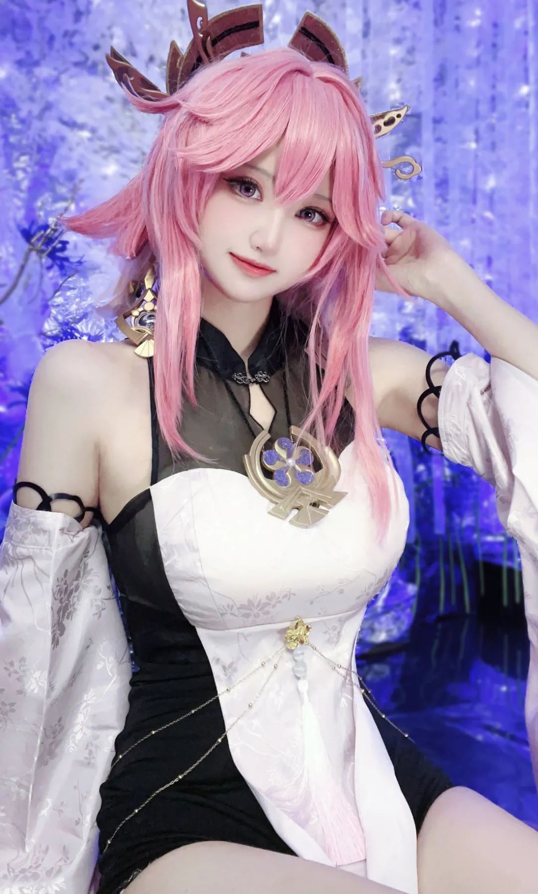 原神cos：雷神胸口拔刀一脸呆萌！芭芭拉清纯甜美！八重神子也太幼了吧？