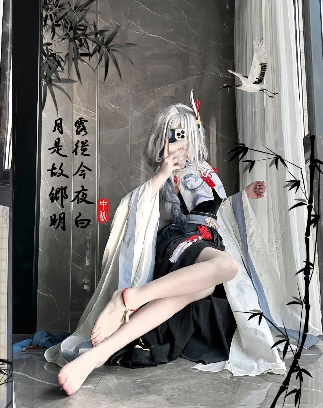 原神cos：黑丝+超短裙，制服雷神太顶了！泳装绫华真绝了，女仆申鹤，白丝刻晴太好看了！