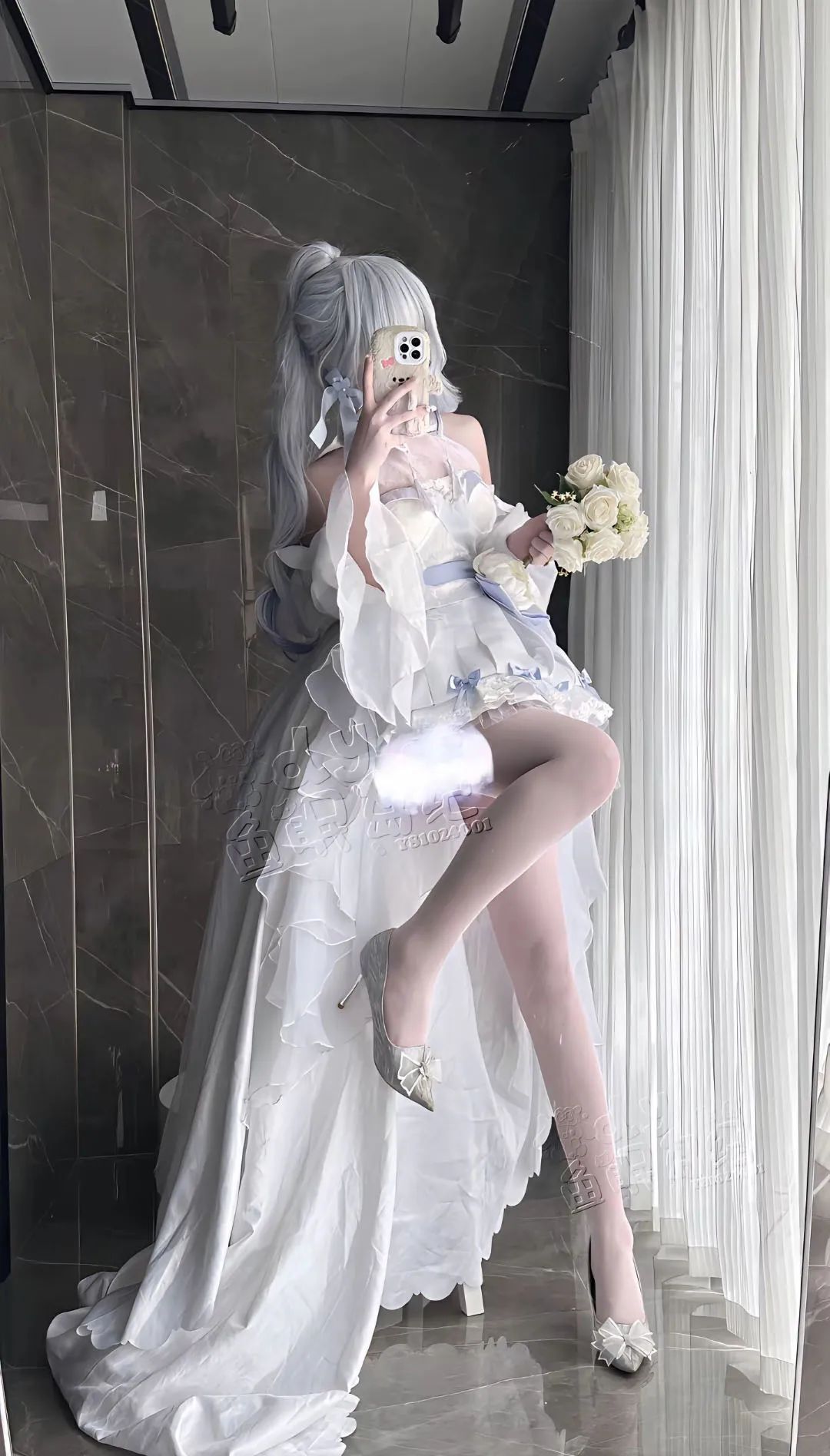原神cos：黑丝+超短裙，制服雷神太顶了！泳装绫华真绝了，女仆申鹤，白丝刻晴太好看了！