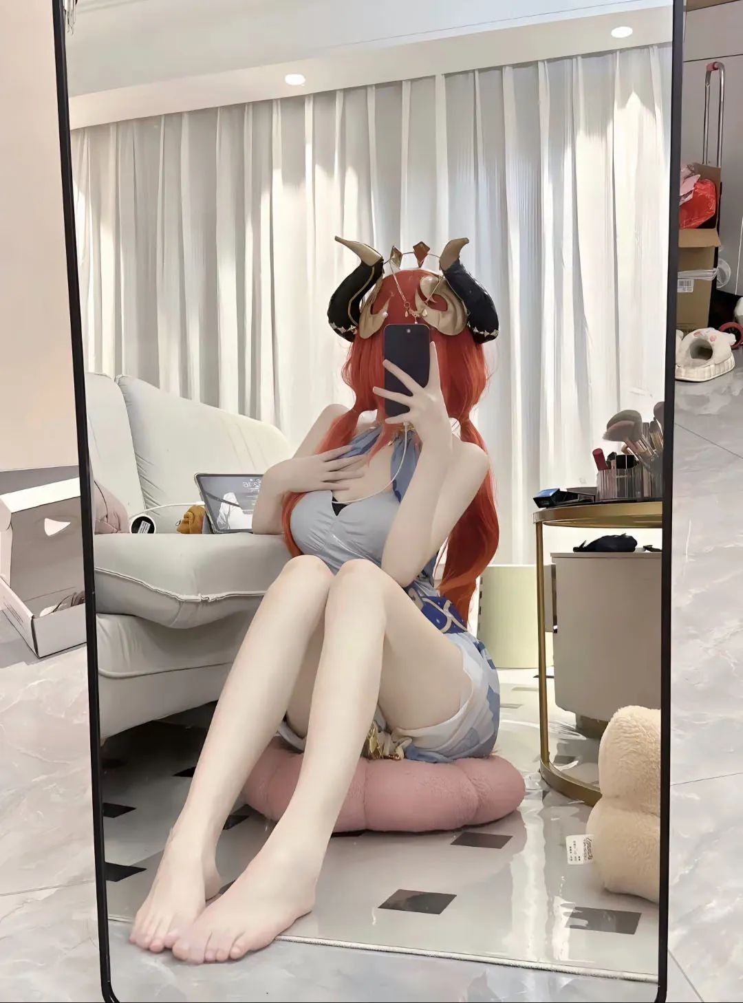 原神cos：黑丝+高跟，赛车服申鹤太顶了！白丝泳装刻晴，兔女郎甘雨绫华让玩家狂喜！