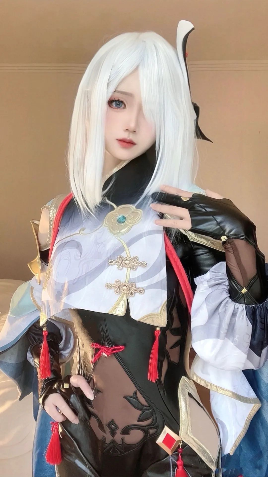 原神cos：汉服甘雨真是美爆了！绫华大小姐连衣裙真是绝美！黑丝菲谢尔，白月光归终我爱了！