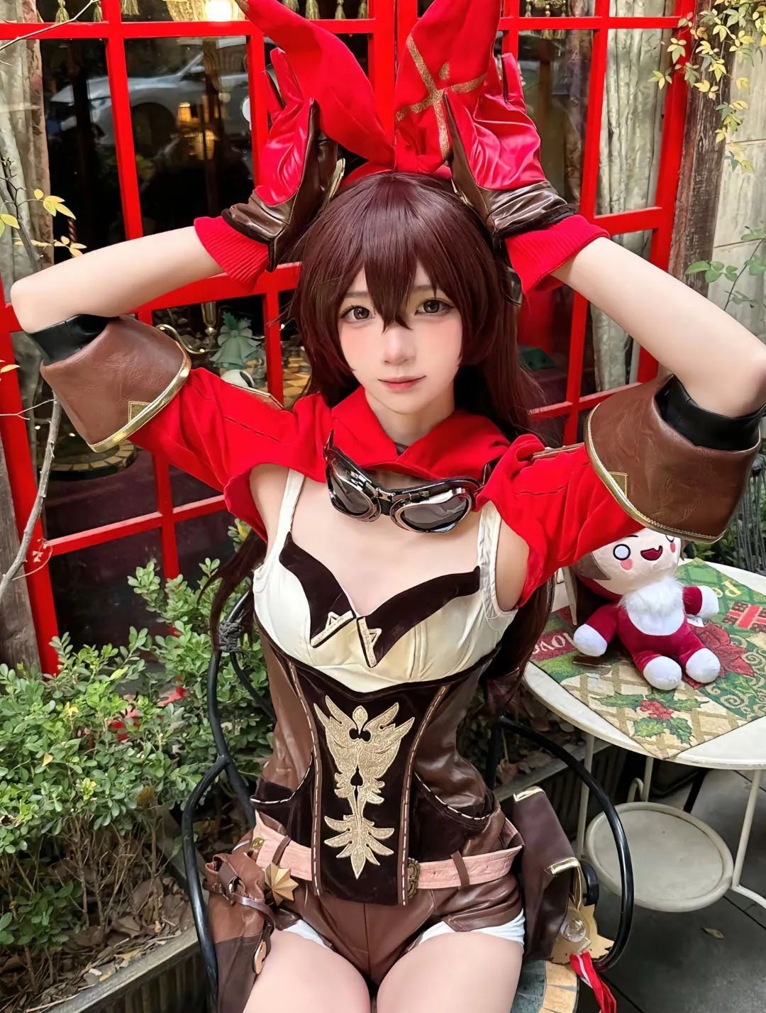 原神cos：黑丝连衣裙刻晴美出新高度！古装汉服甘雨，大草神，雷神制服，绫华女仆让人狂喜！