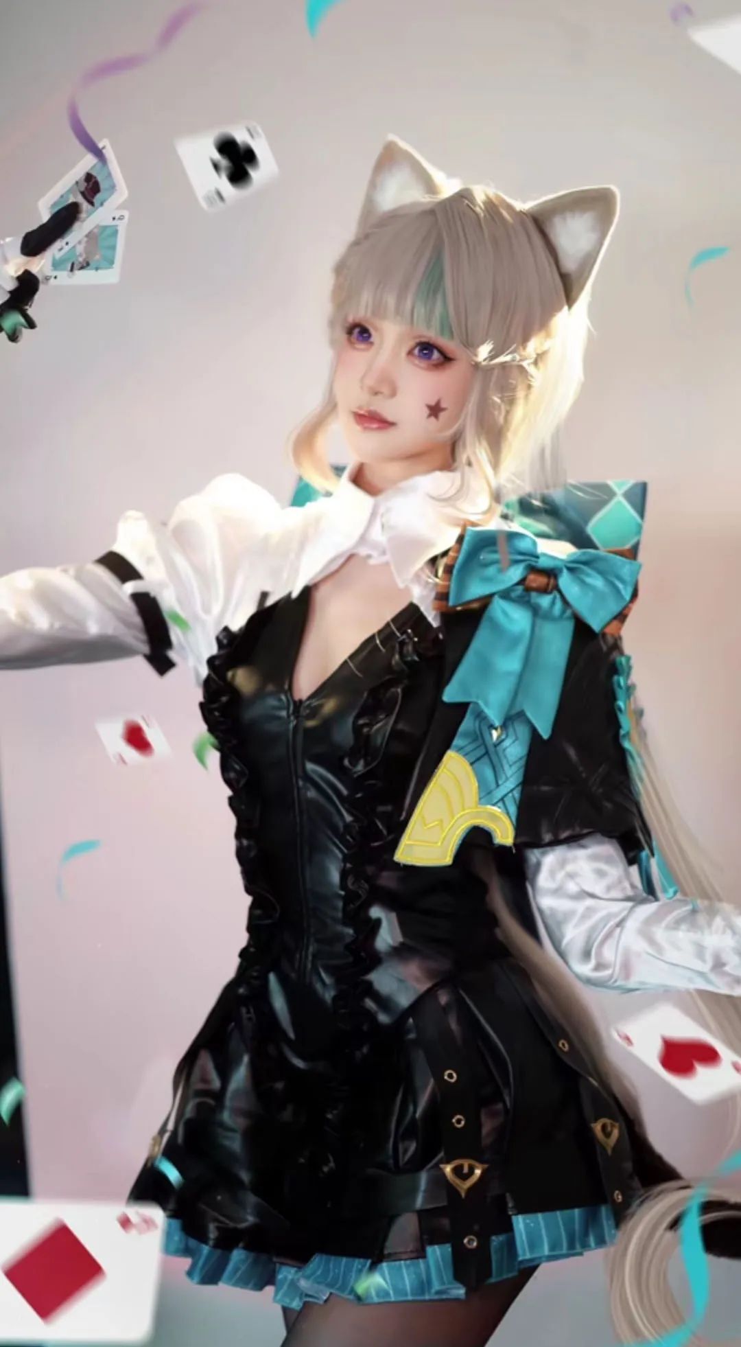 原神cos：女仆胡桃，黑色连衣裙优菈，双马尾女仆莫娜让人狂喜！公主裙心海太甜美了！