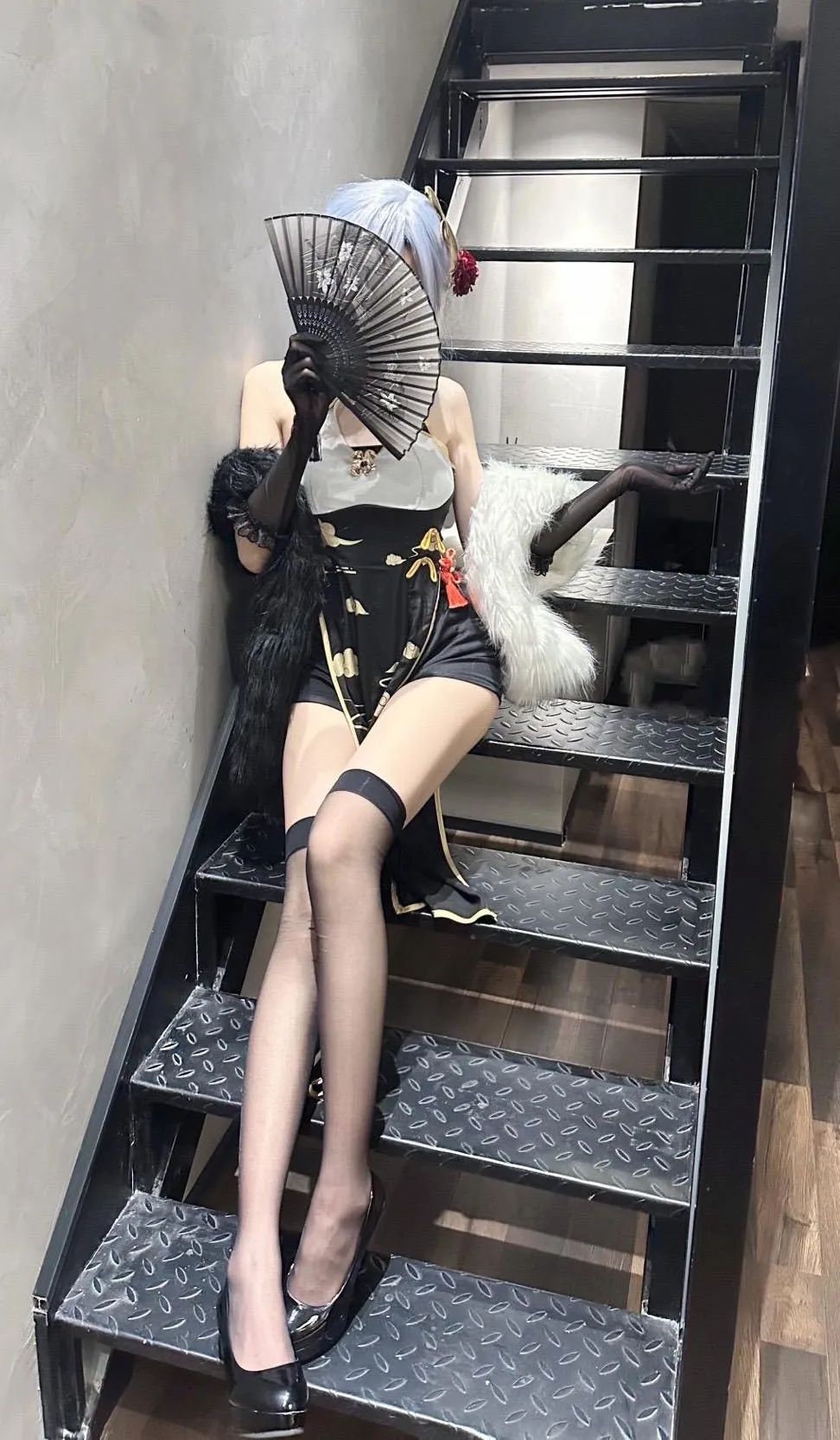 原神cos：白丝+婚纱，花嫁绫华让人狂喜！黑丝女仆申鹤果然不错！制服雷神，雷光闪闪！