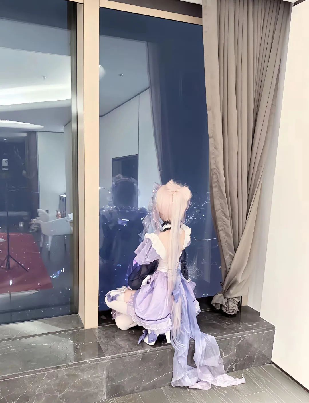 原神cos：黑丝+制服，雷神太御了！兔女郎甘雨，公主裙刻晴太俏皮了！JK绫华，黑丝纱裙申鹤美翻！