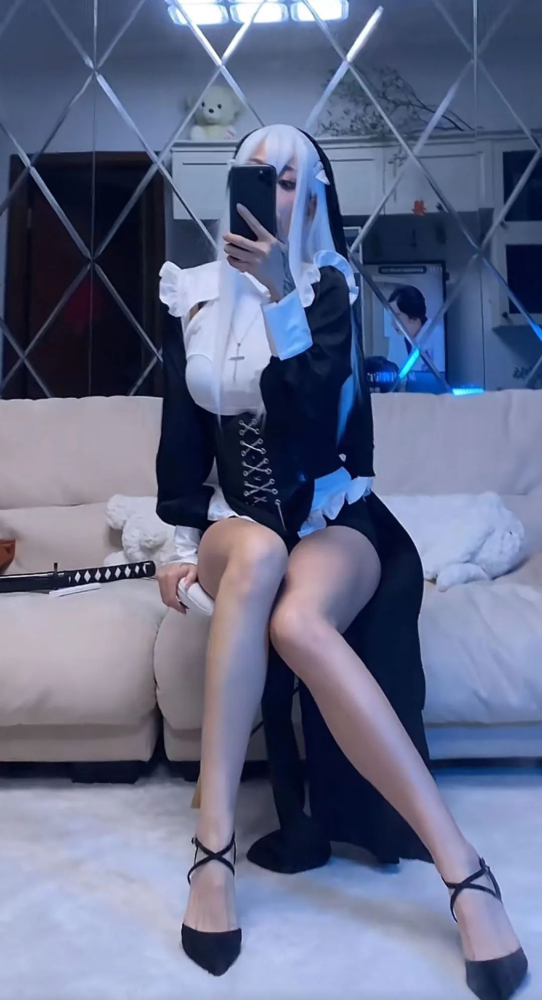原神cos：勒肉感+大长腿，旗袍申鹤太顶了！白丝旗袍神子，制服雷神，泳装绫华让人狂喜！